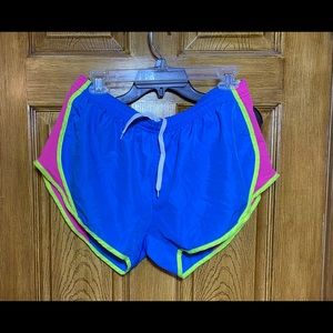 Soffe L running shorts